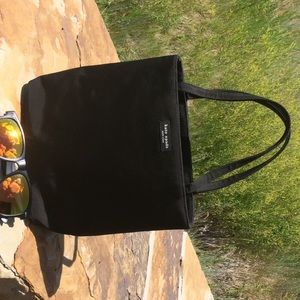 Genuine Kate Spade hand bag. Excellent condition.